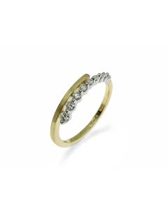 Anillo cruzado de oro amarillo y diamantes