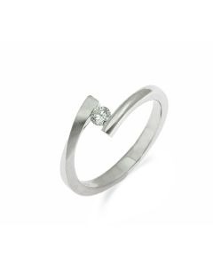 Anillo Solitario con un diamante certificado de 0,15 ctes