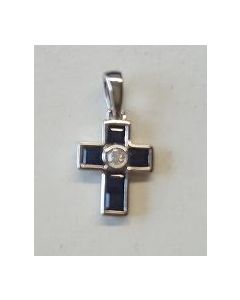 Cruz de oro blanco con 5 zafiros carre y 1 diamante